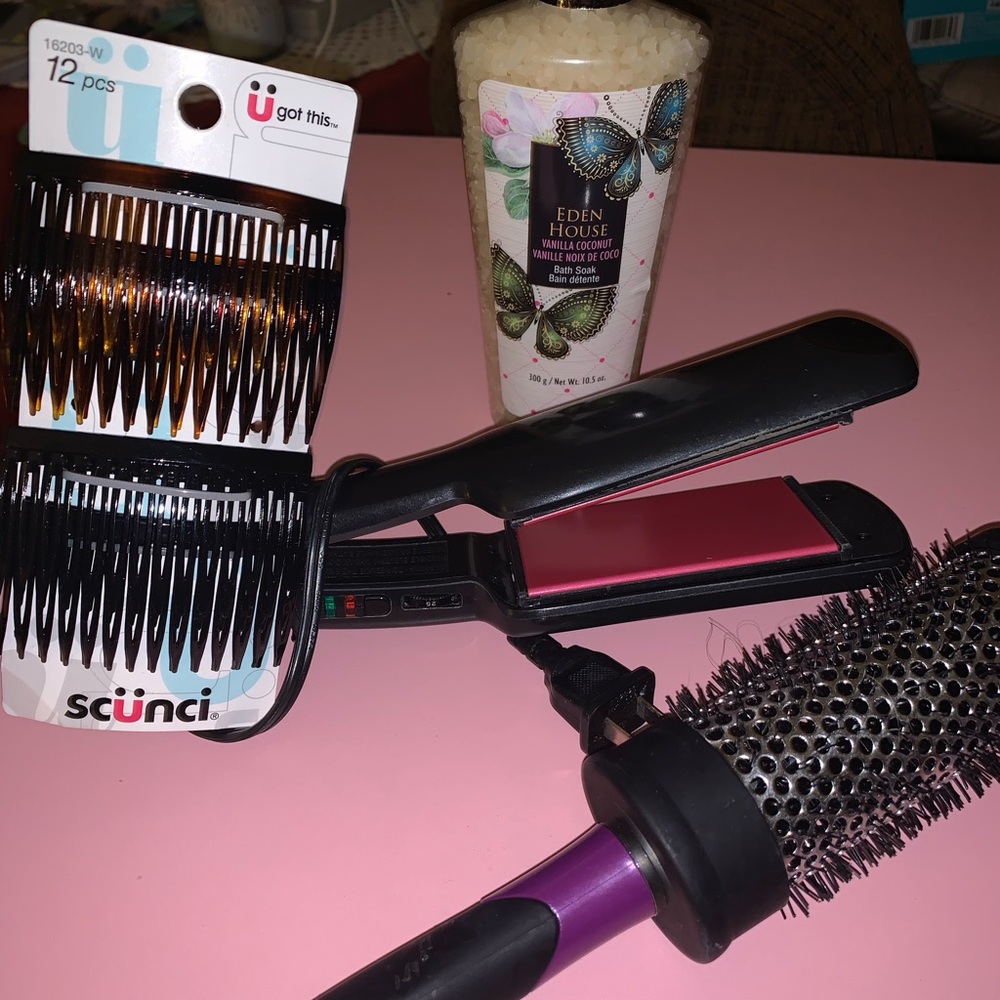 Backpack - Picture 4 of 8